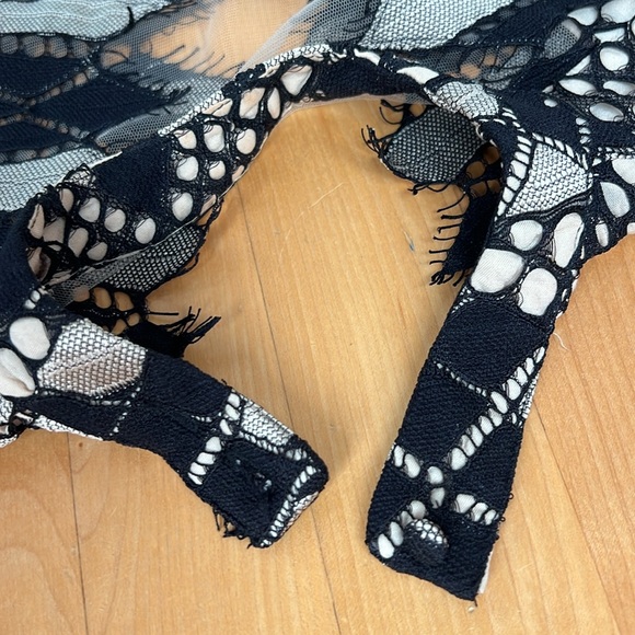 🐈‍⬛Deco Lace Mini Dress Black & Tan Patterned Lace—Free People/Urban Outfitters - Picture 9 of 17